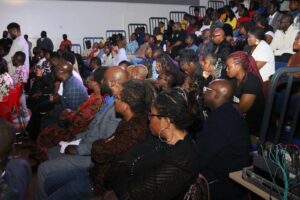 Kent Worships 2025 Crowd Worshipping